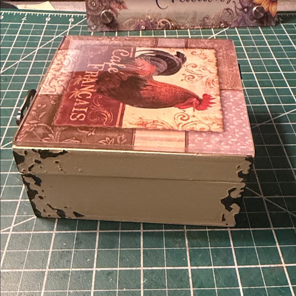 Rustic Rooster Decorative Box - Picture 4 of 5